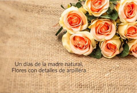 Un Día de la Madre natural – flores con detalles de arpillera